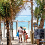 Kids going to the beach – Friday Attitude