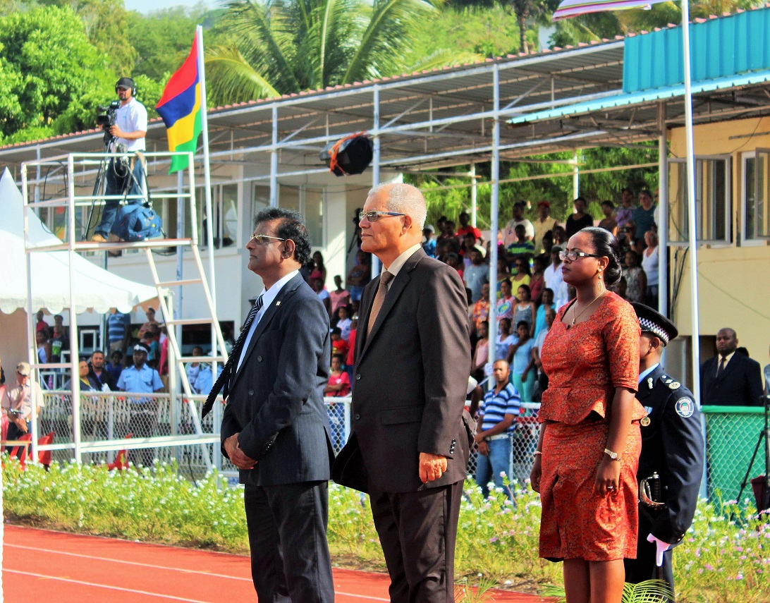 Le vice président de Maurice, Paramasivum Vyapoory et le Chef Commissaire Louis Serge Clair à Rodrigues