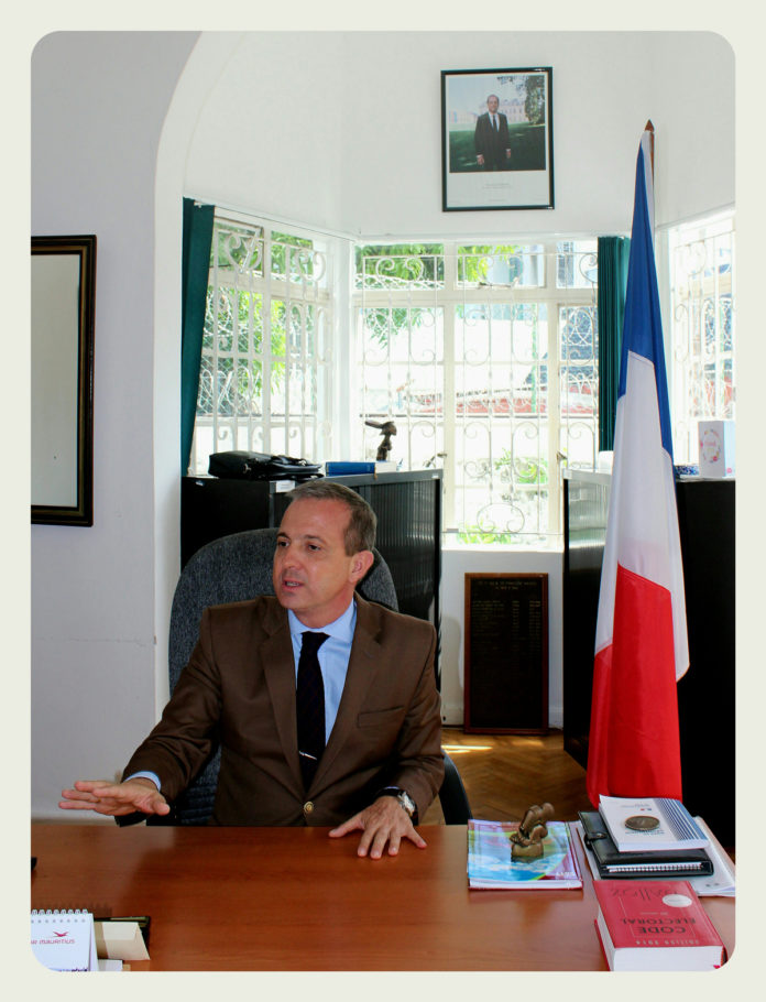 Jean-Jacques Maizaud, Consul près l’Ambassade de France à Maurice