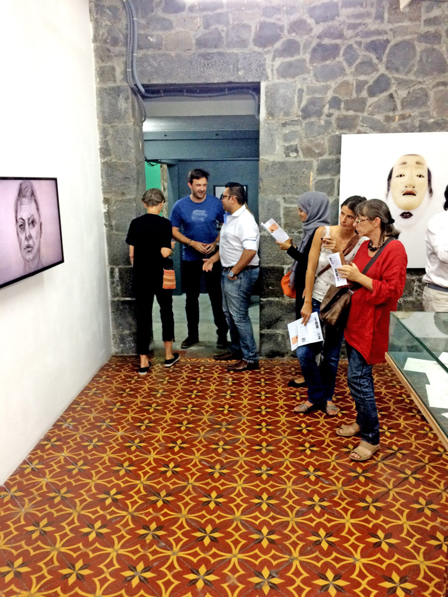 FRAC/ICAIO: Portraits et auto-portraits questionnent les identités