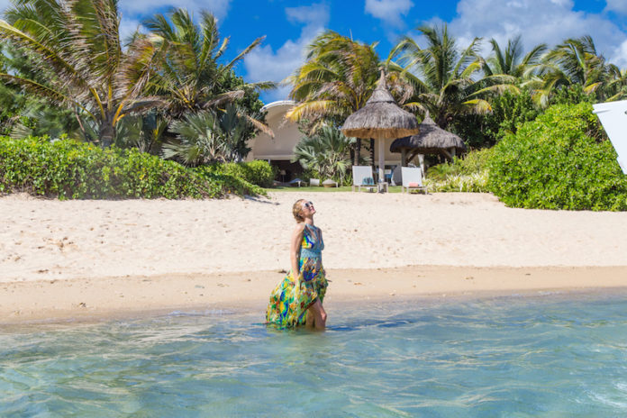 People : Paris Hilton accueillie au SO Sofitel Mauritius