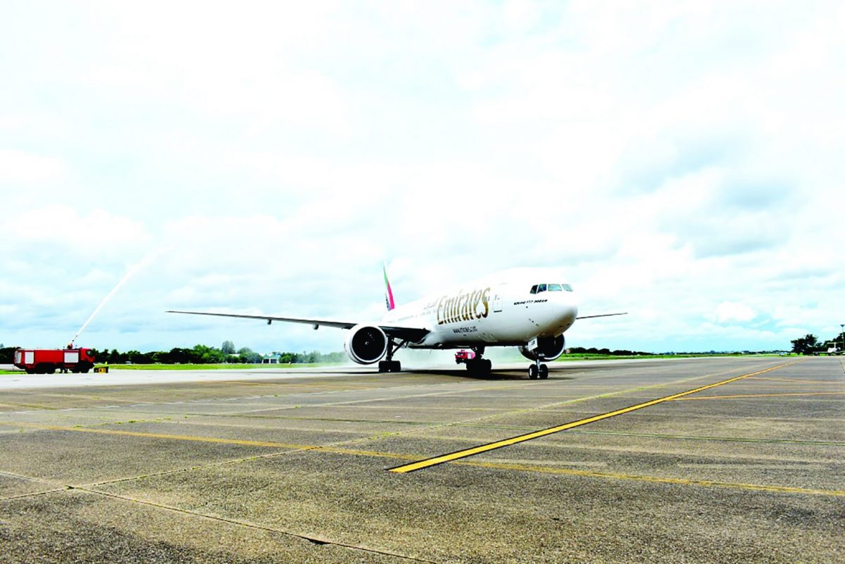 Emirates se pose à Yangon et Hanoi