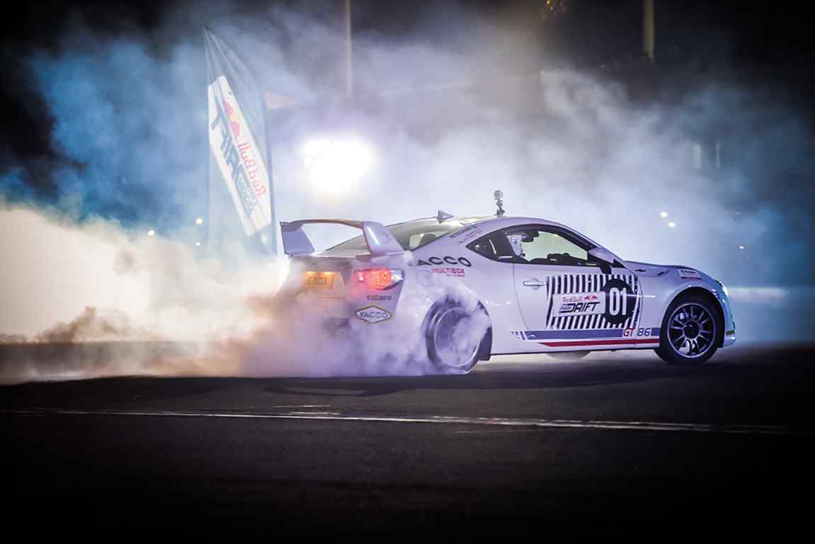 Red Bull Car Park Drift (Mauritius) 2015