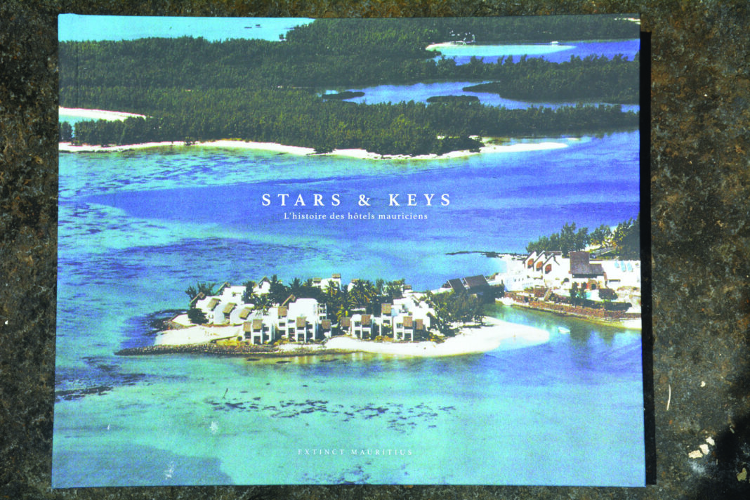 Stars & Keys fond noir