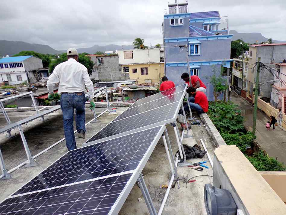 Installation de panneaux solaires à Maurice