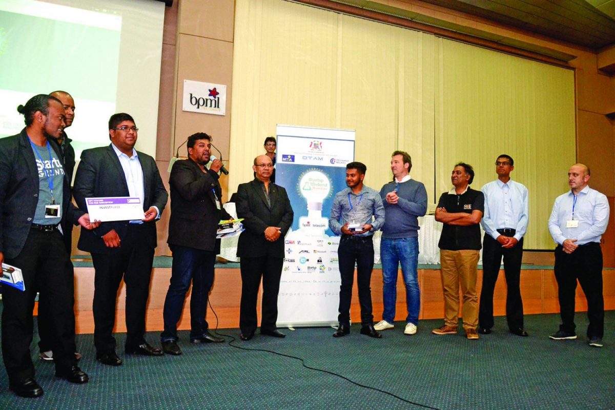 Molesson.mu remporte la première édition du Startup Weekend Mauritius